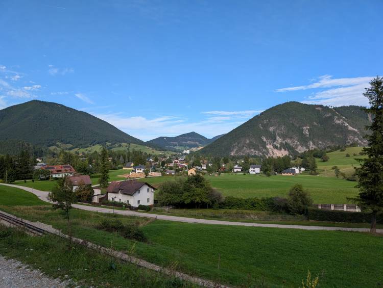 pxl_20250915_140453663.jpg pxl_20250915_140453663.jpg